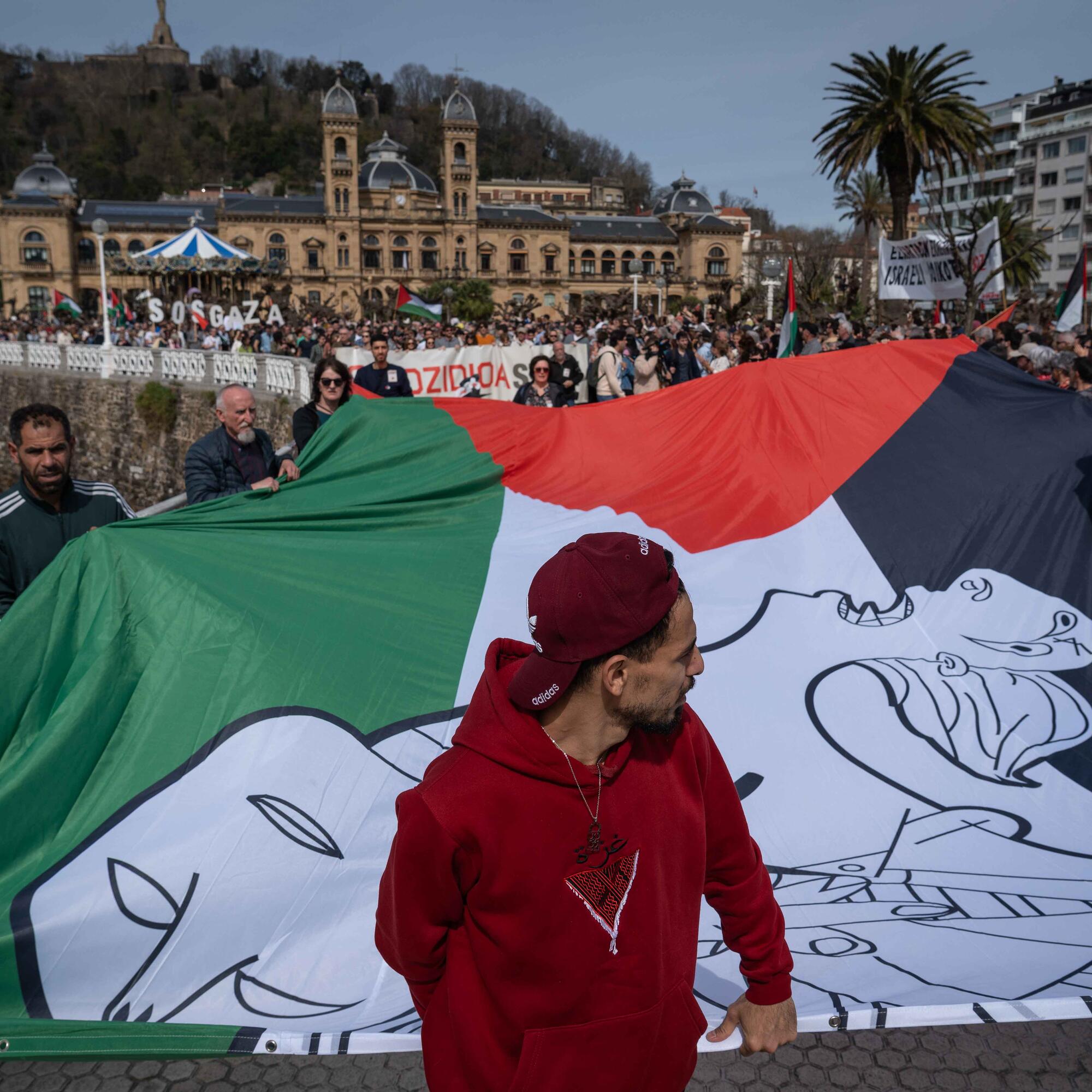 Manifestación en Donostia contra el genocidio de Israel en Palestina - 1