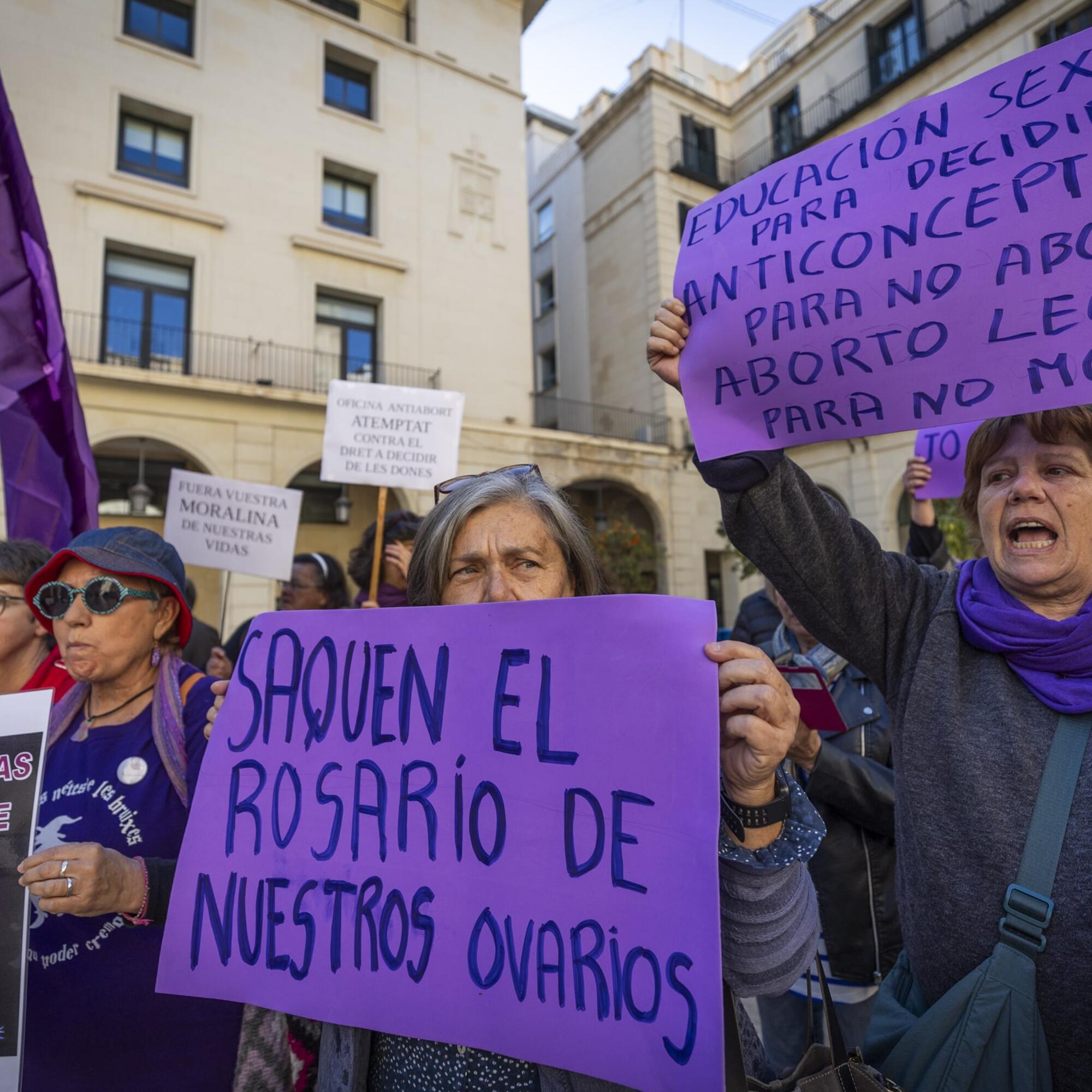 Movilización contra la oficina antiaborto de PP y Vox en Alicante - 2