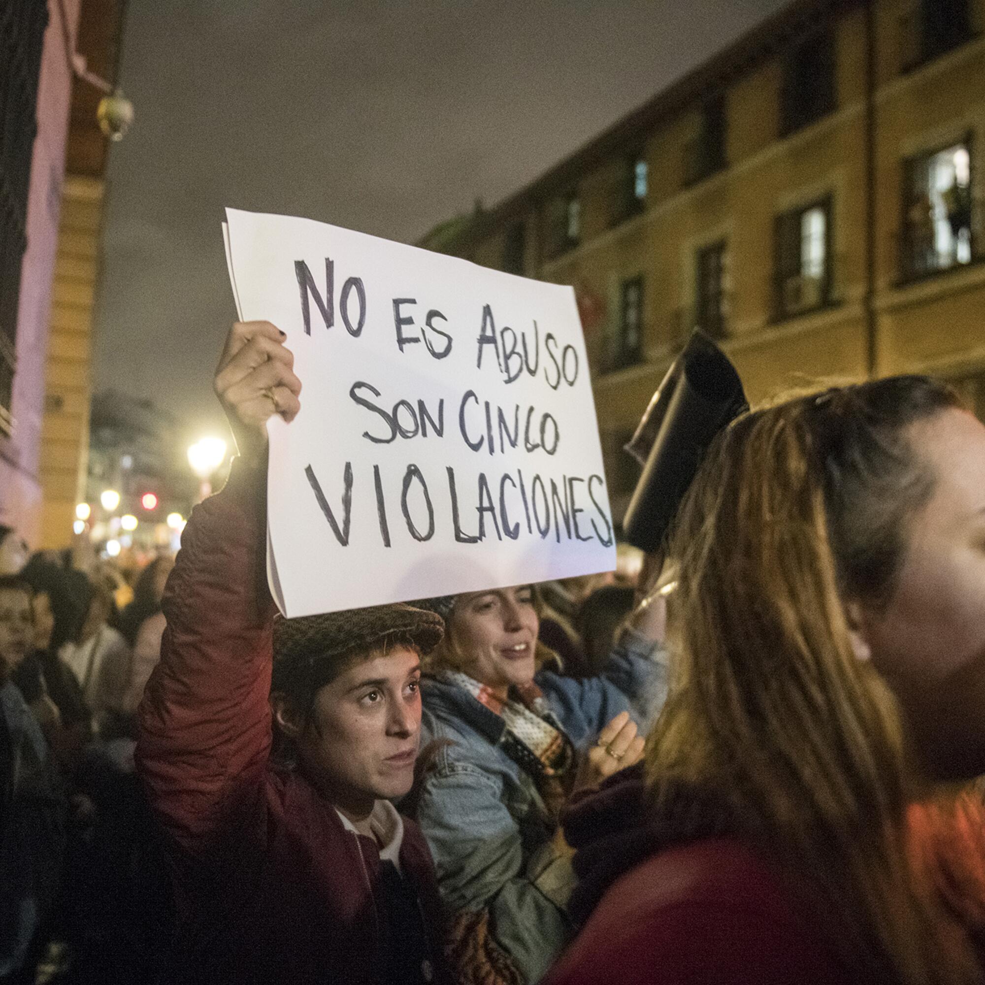 Manifestacion contra la sentencia del 'caso Manresa' en Madrid - 10