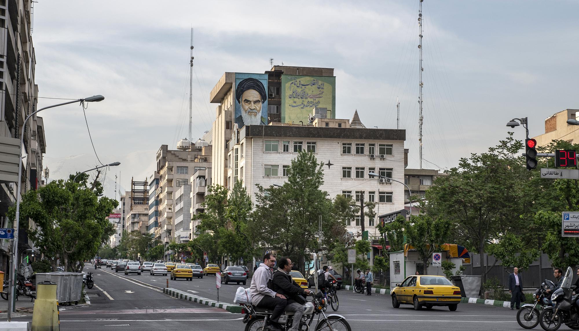 La avenida Valiasr en Teheran