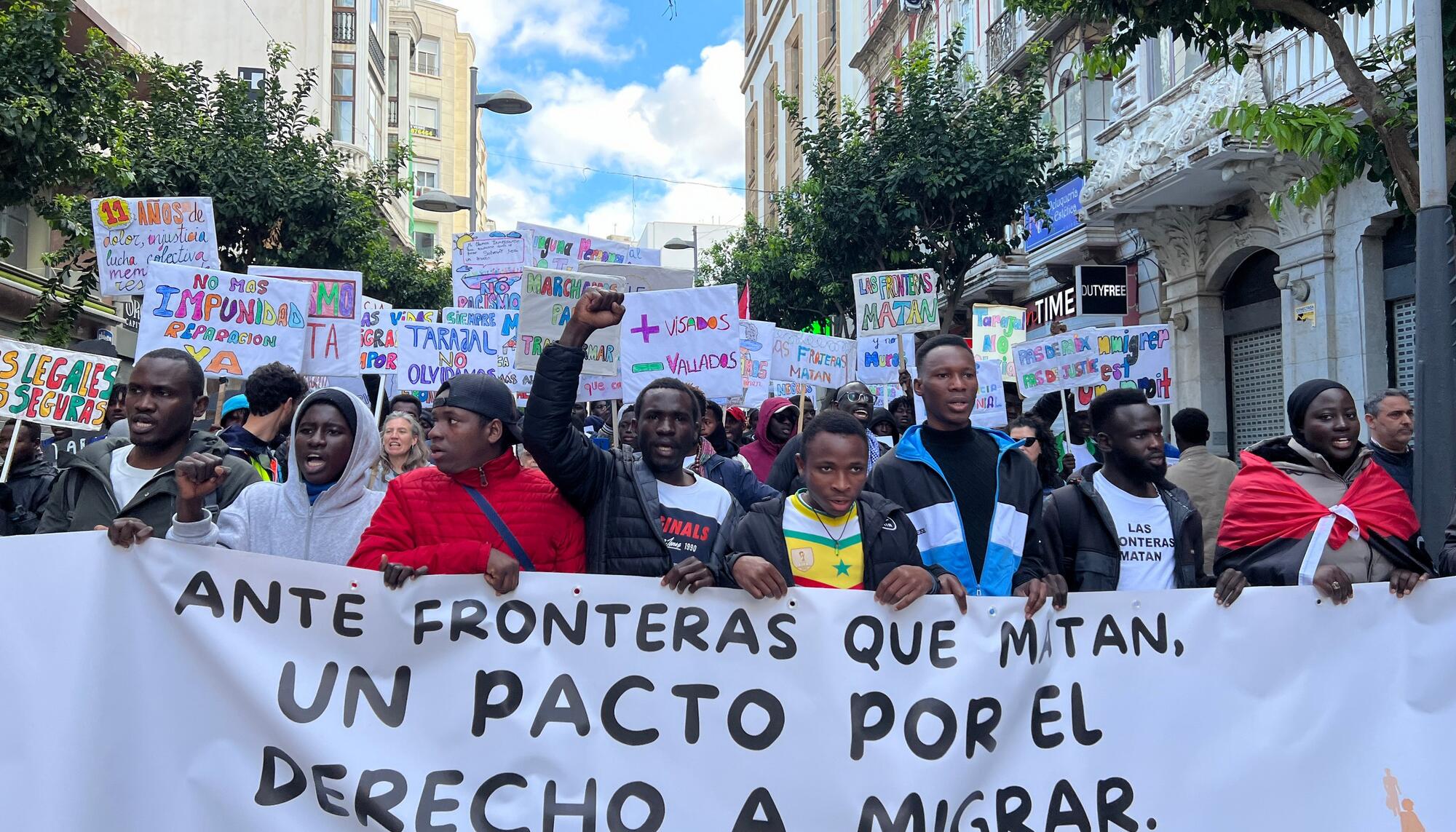 XII Marcha por la Dignidad en Ceuta en febrero de 2025 para protestar por la impunidad de la masacre de El Tarajal en 2014. - 1