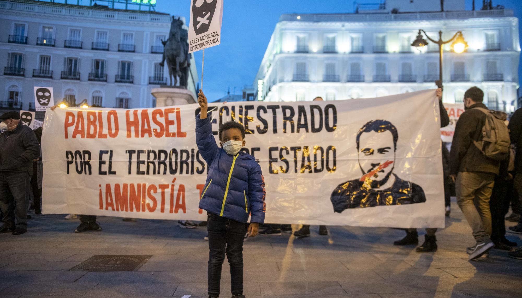 Manifestación en Madrid contra el encarcelamiento del rapero Pablo Hasél. - 2