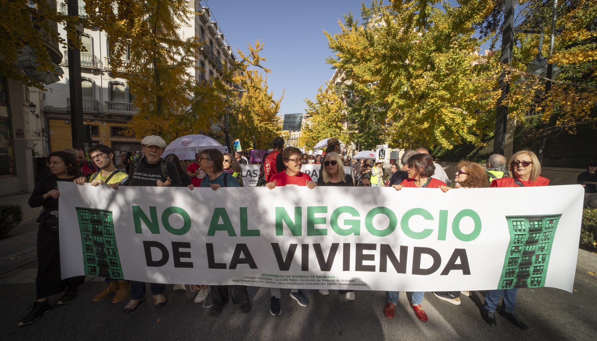 Manifestación contra el negocio especulativo de la vivienda - 7