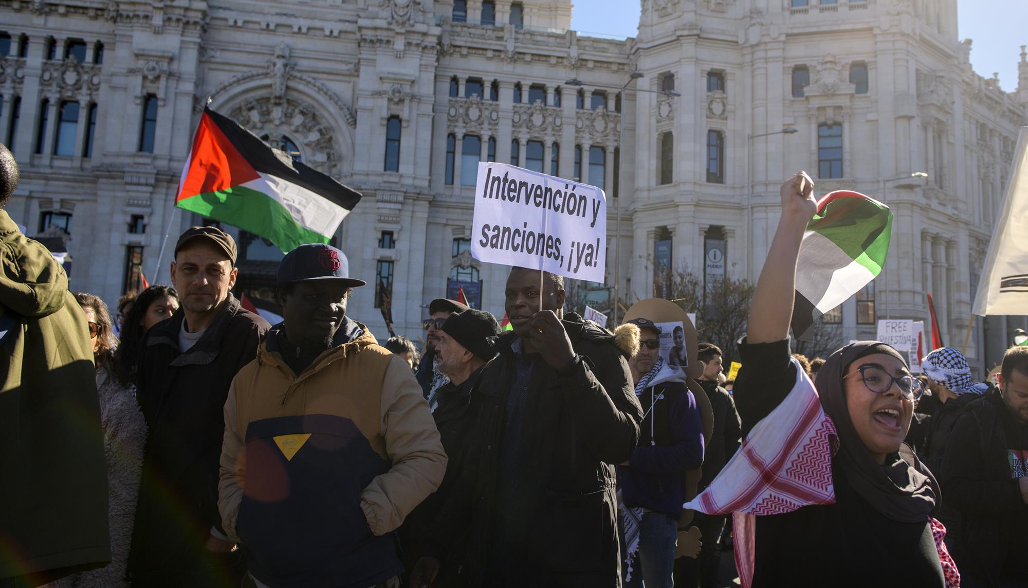 Más de 50.000 personas en Madrid contra el genocidio en Gaza y en apoyo al pueblo palestino - 8