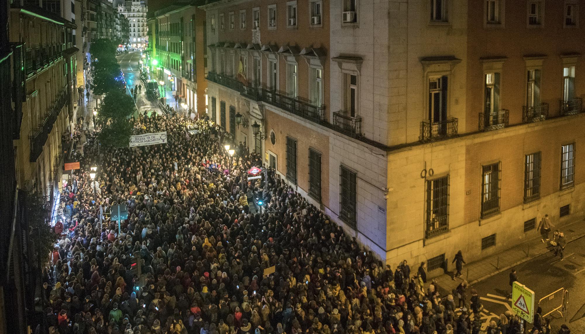 Manifestacion contra la sentencia del 'caso Manresa' en Madrid - 12