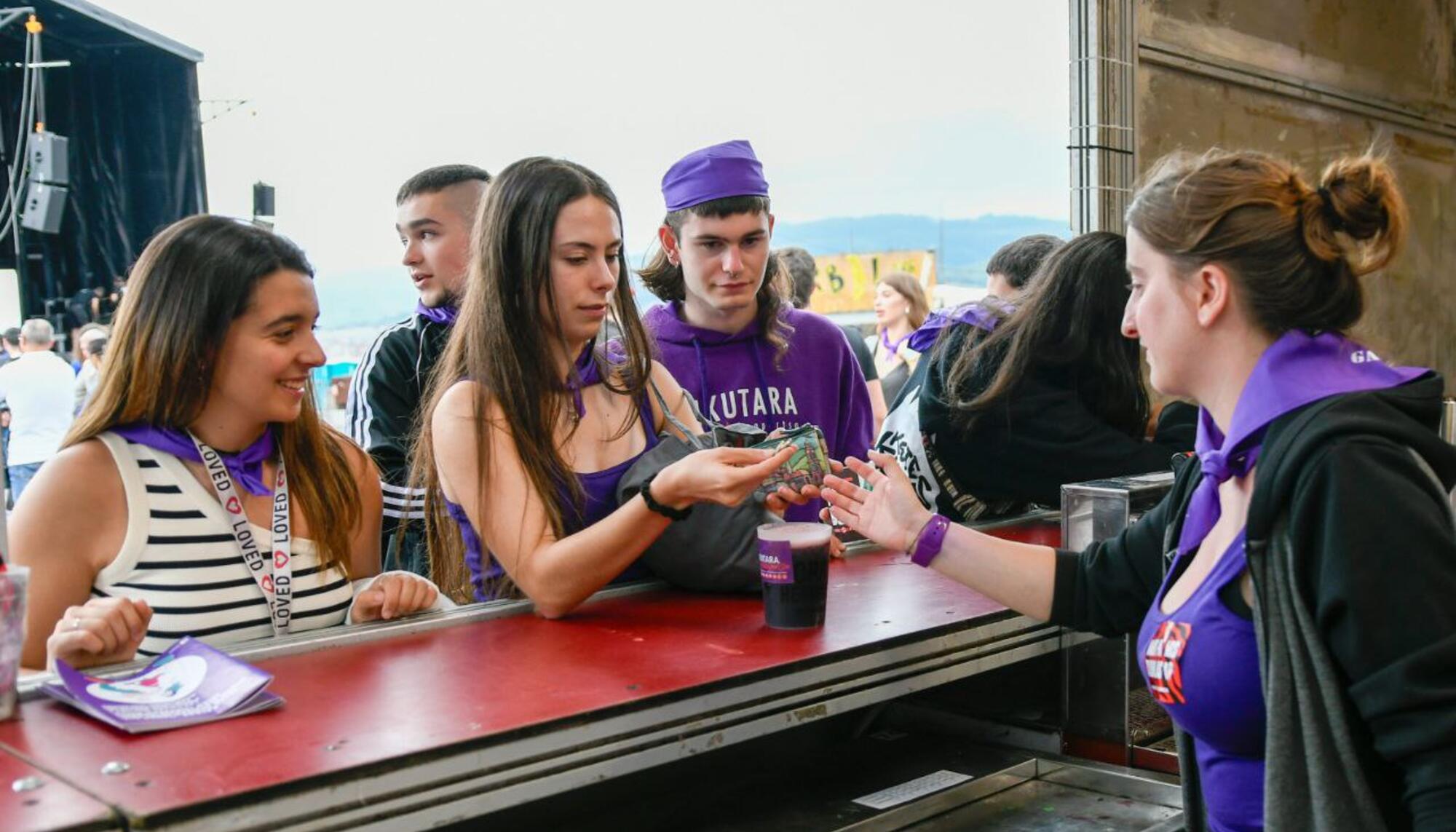 Txosna de Pikutara Gazte konpartsa, en fiestas de Sestao