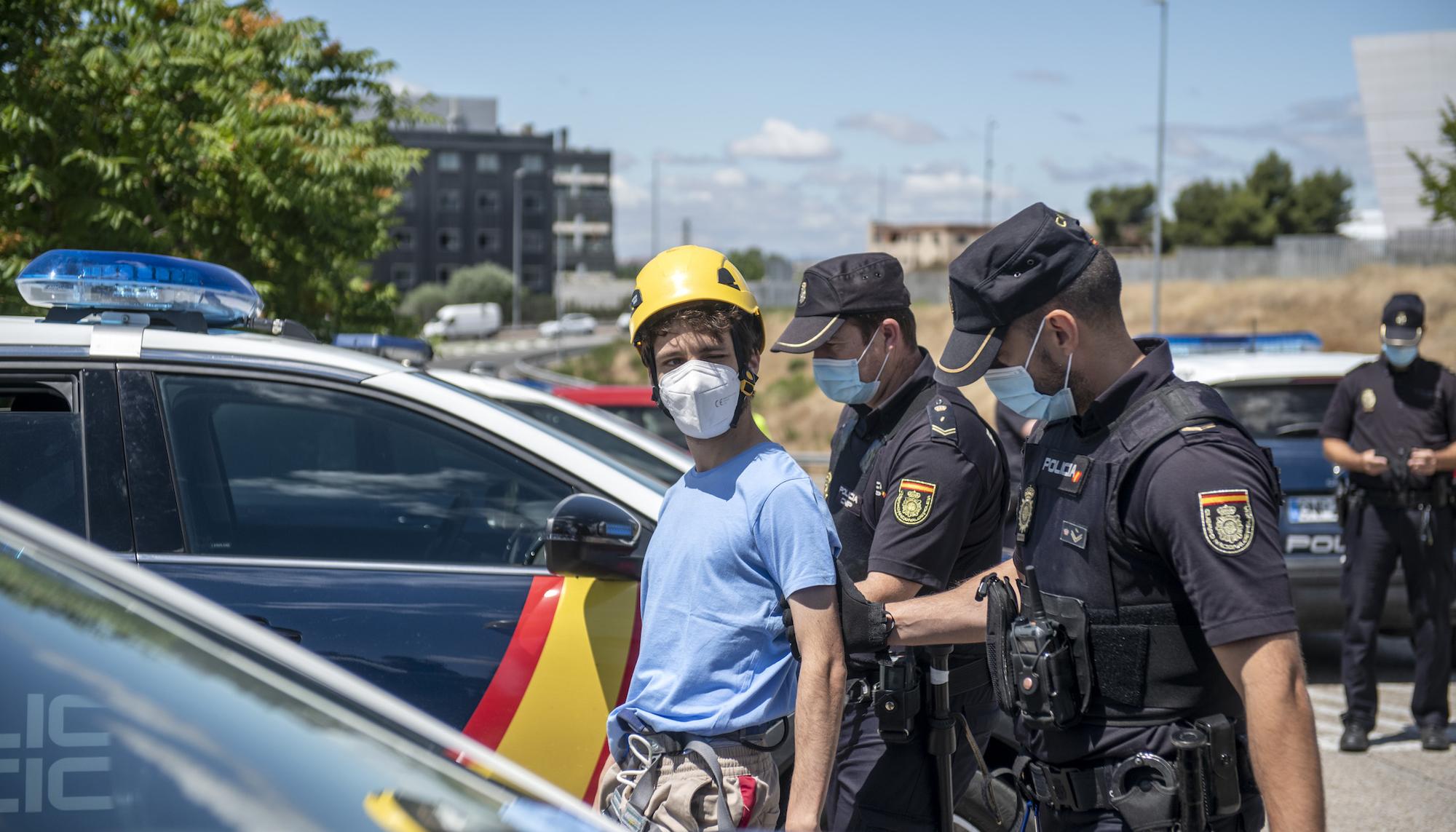 Rebelión por el Clima bloquea la sede de Repsol en Móstoles - 19