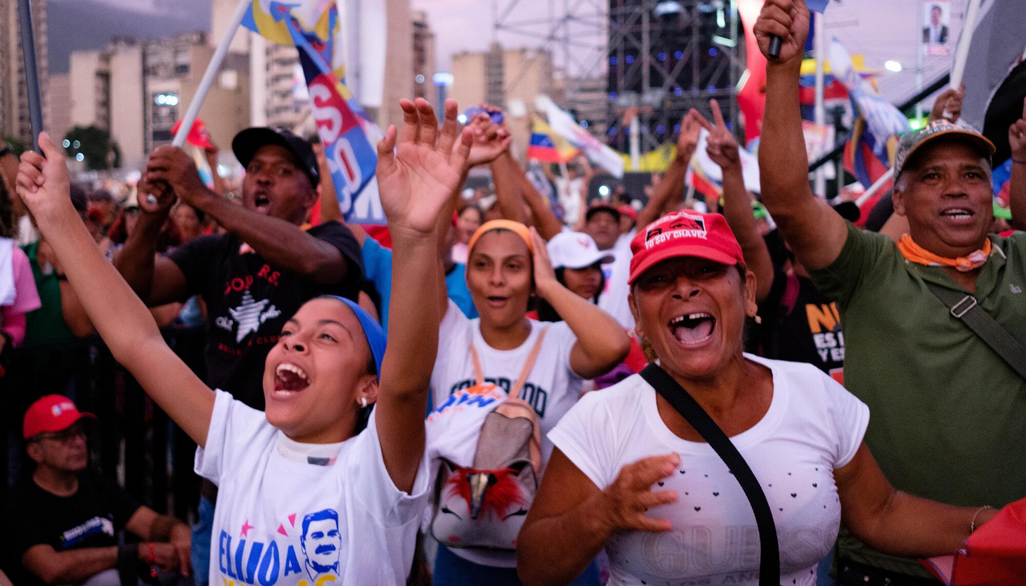 Simpatizantes de Nicolás Maduro en mitin electoral en Caracas.