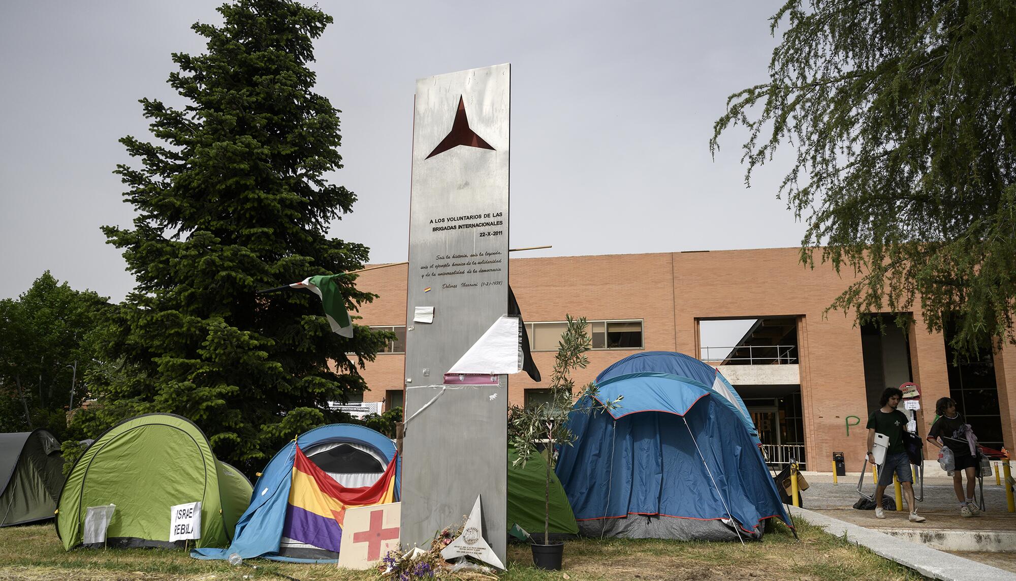 Acampada Brigadas Internacionales