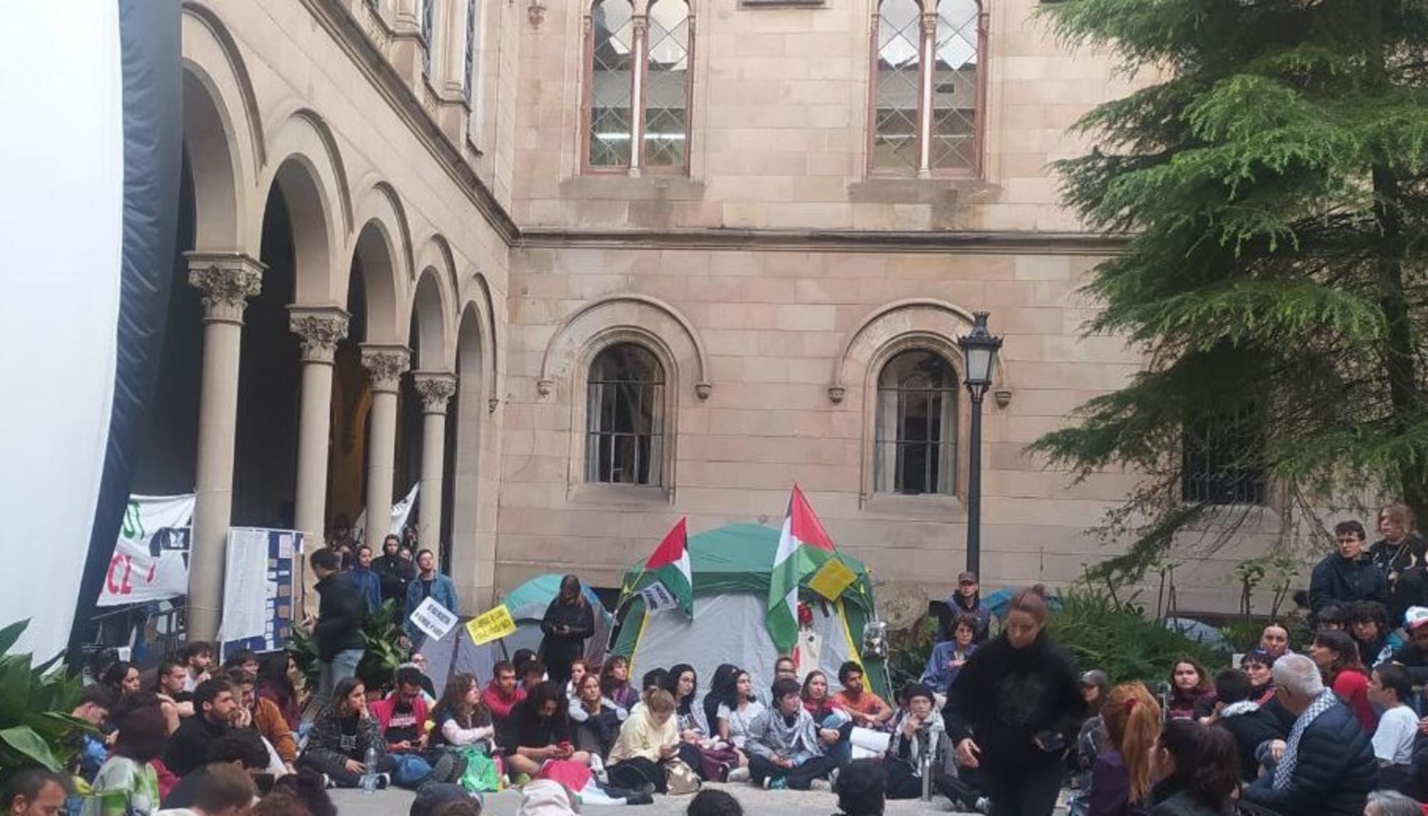 Acampada Universitaria por Palestina en Barcelona