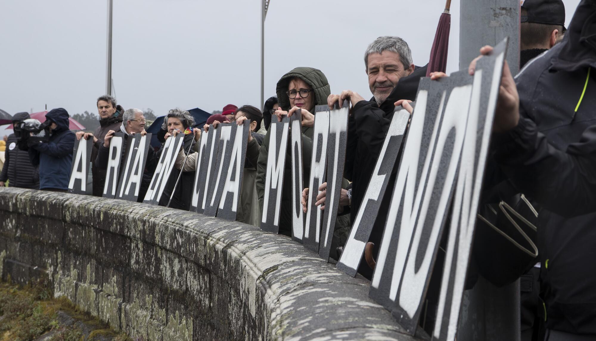 Manifestación A Pobra Altri Mina Touro - 3