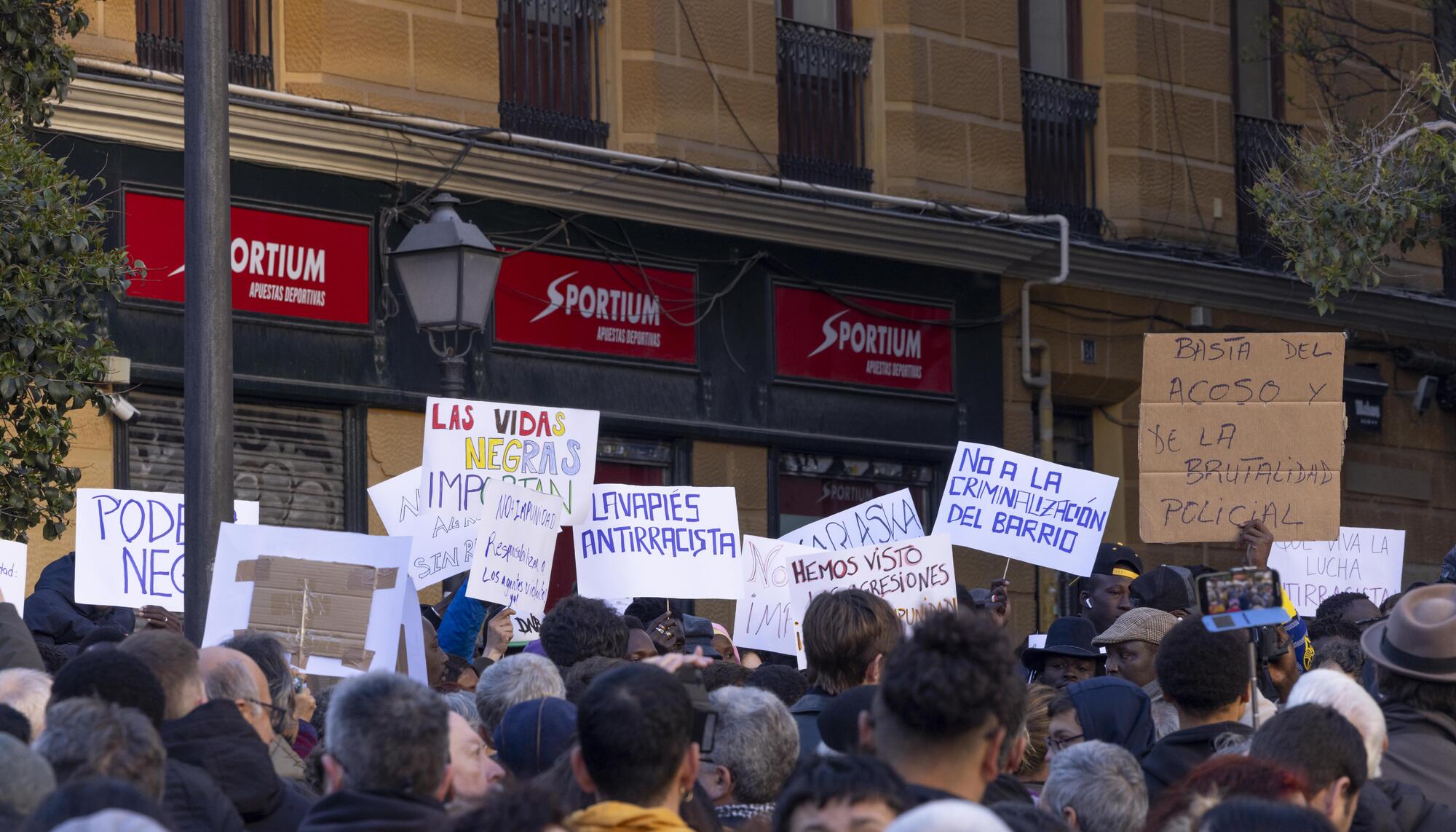 Antirracistas Lavapies - 12