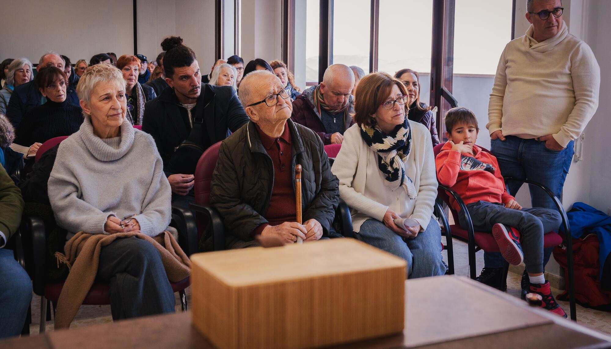 Entrega de los restos de Eloísa Martín Canal, granadina de 19 años ejecutada en 1936, a su familia - 1