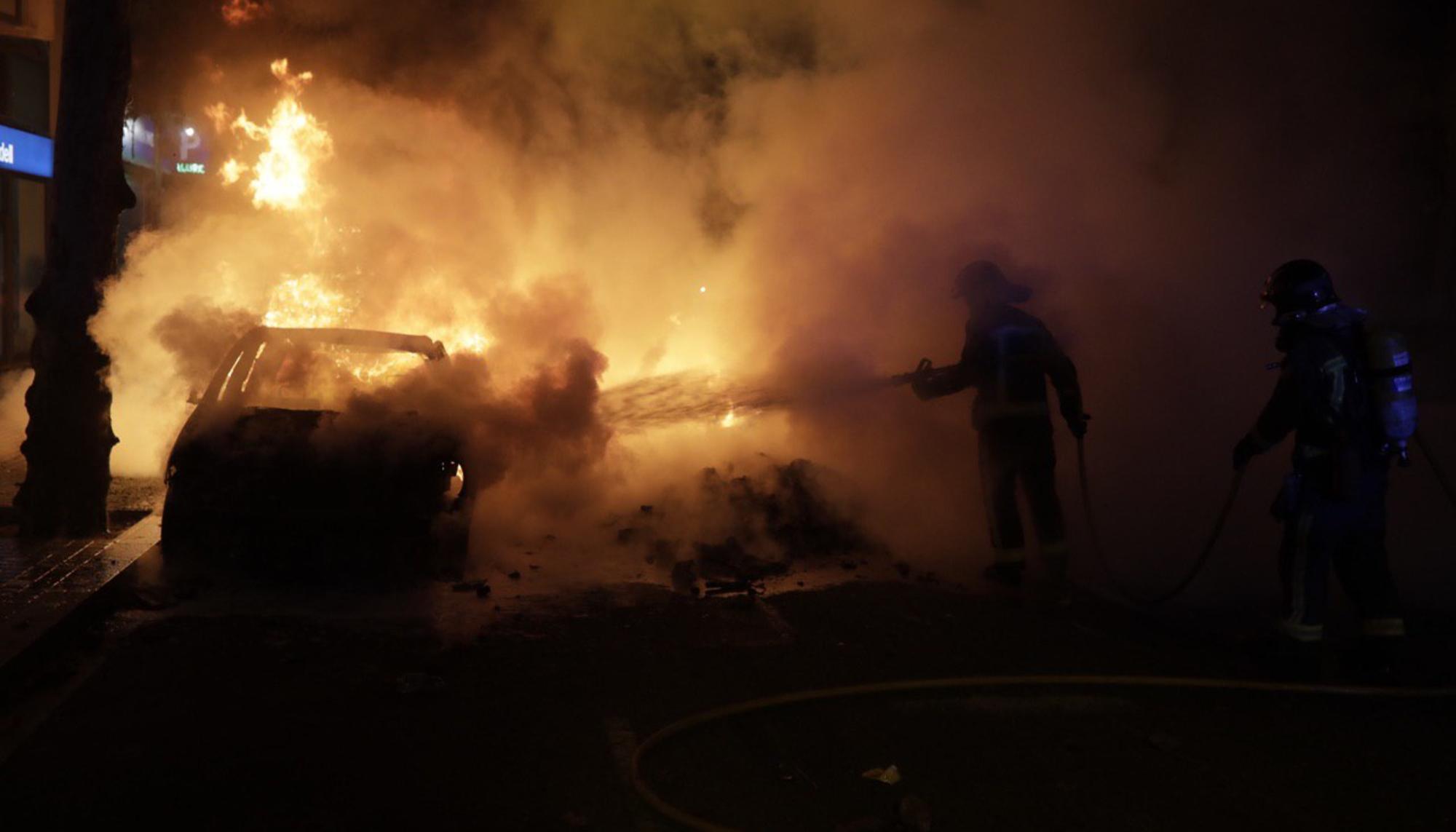 Barcelona coche incendiado proces