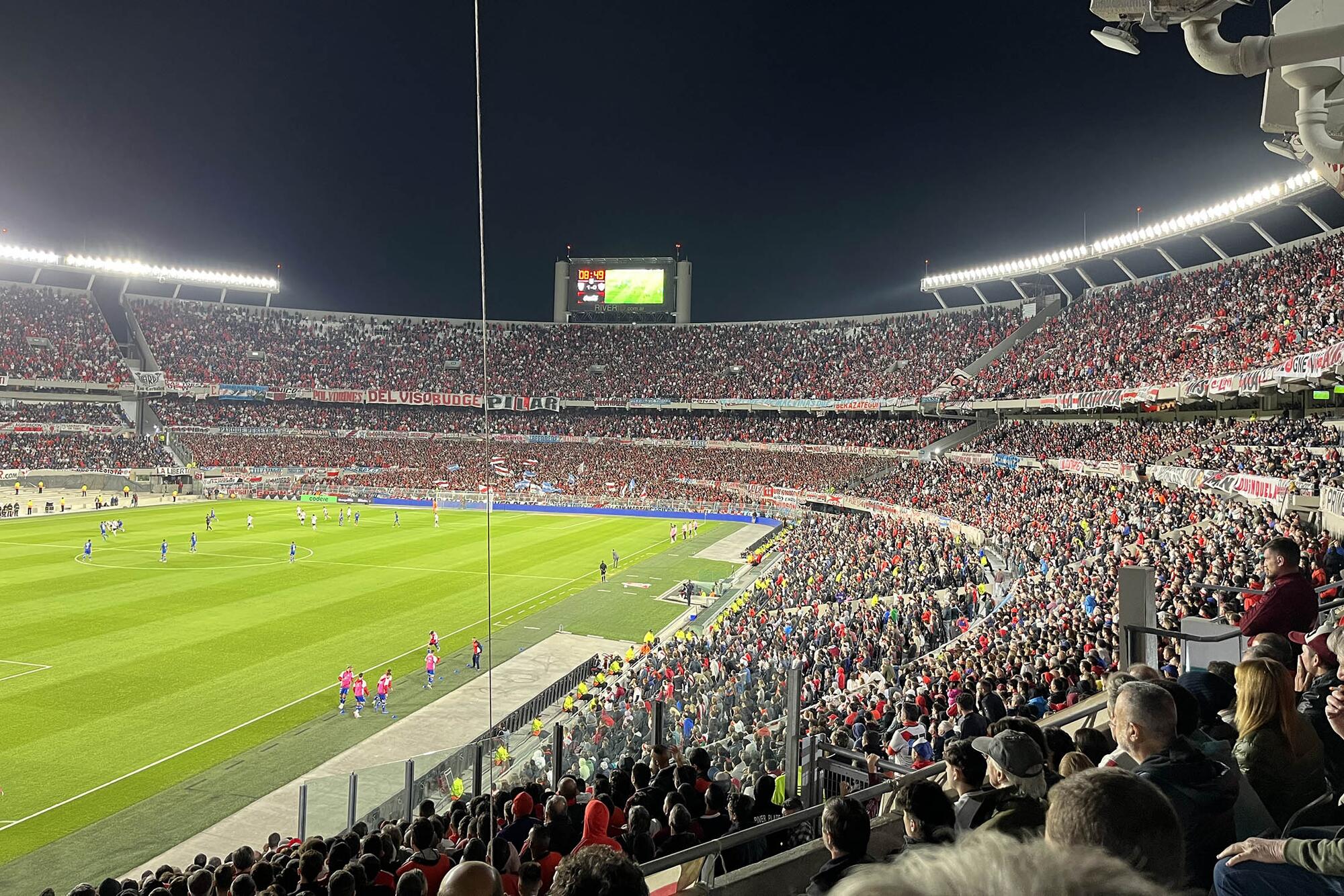 Monumental River Plate