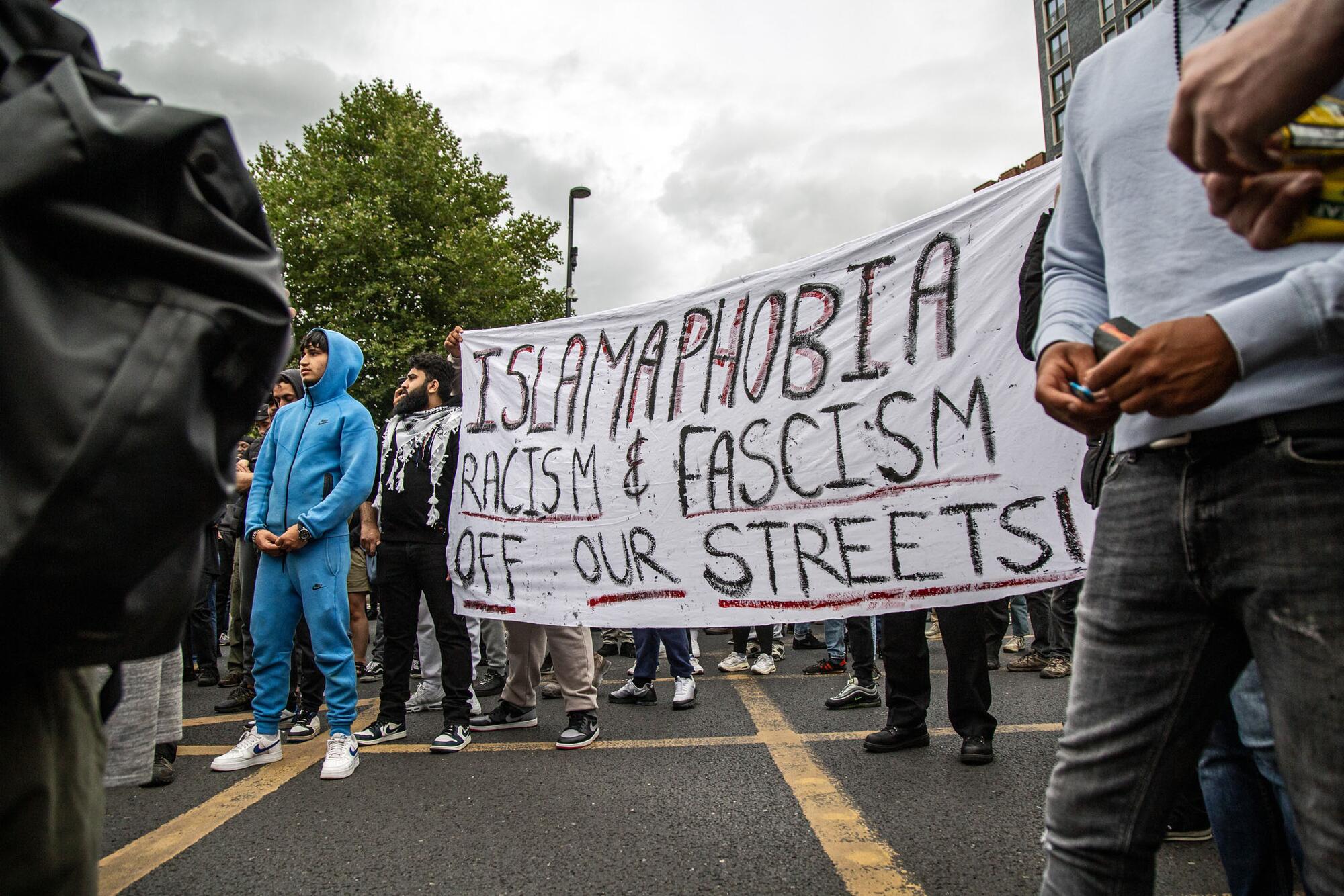 Manifestación antirracista Londres 07-08-24 - 2