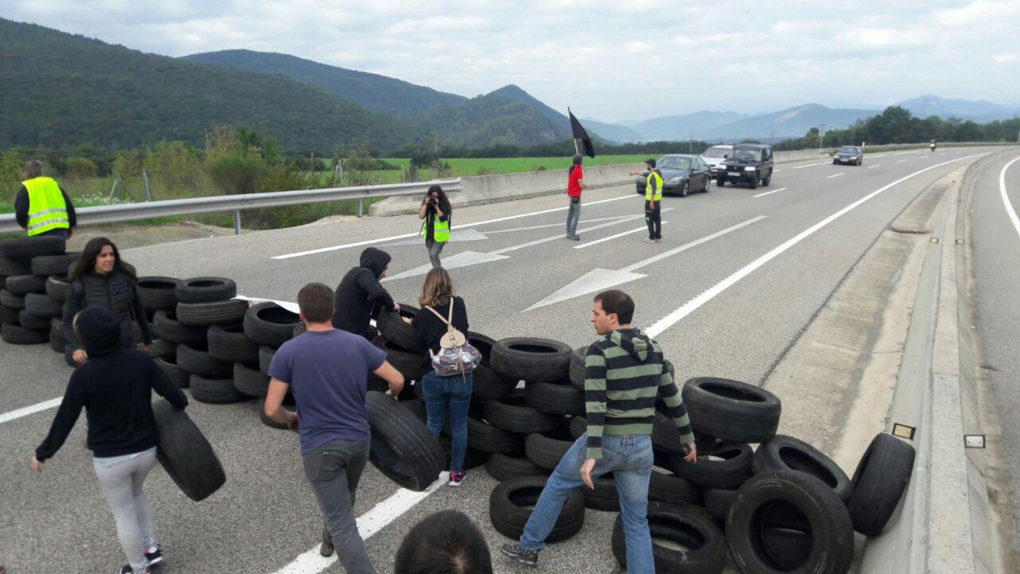 Corte de carreteras a primera hora de esta mañana.