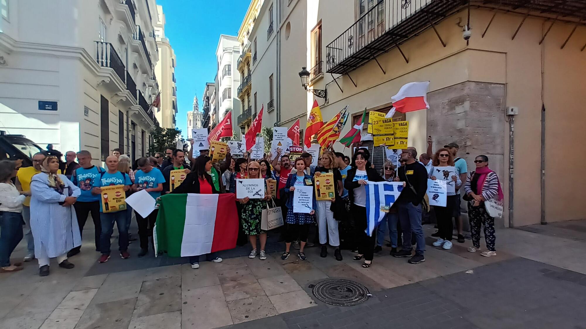 Concentracion escuelas de idiomas corts