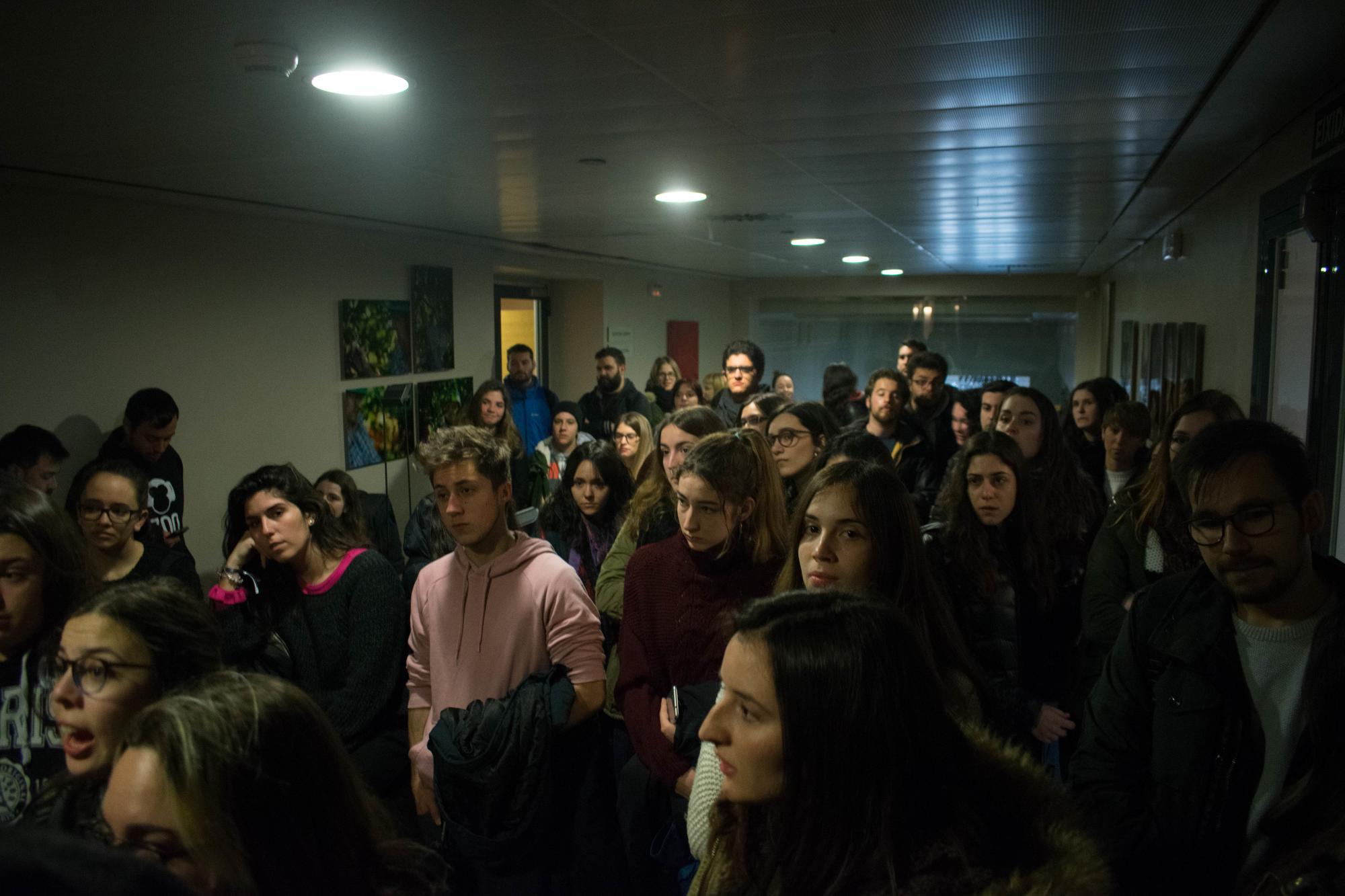 Estudiants ocupen rectorat UV Vaga associats