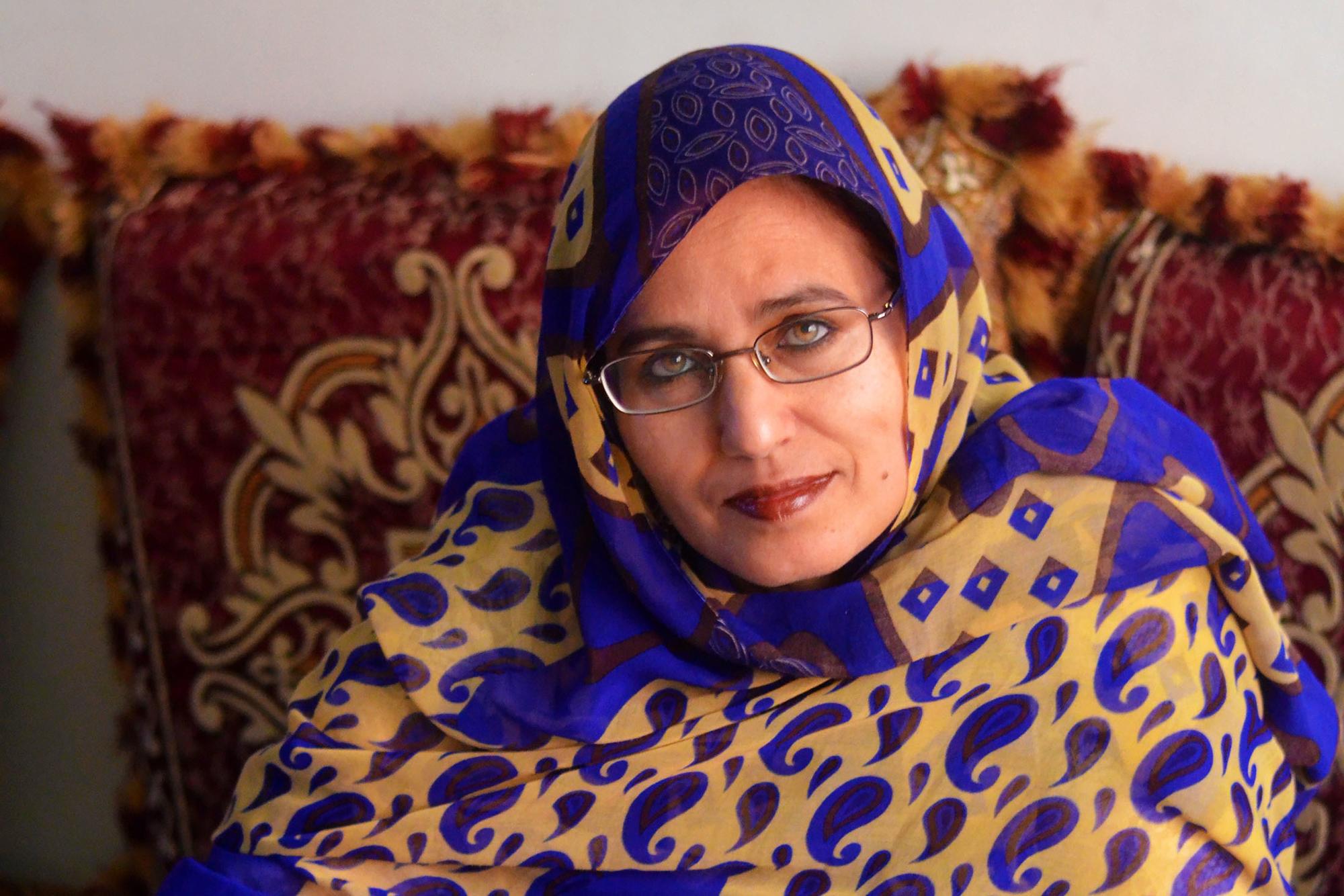 periodista y escritora saharaui Fatma Galia