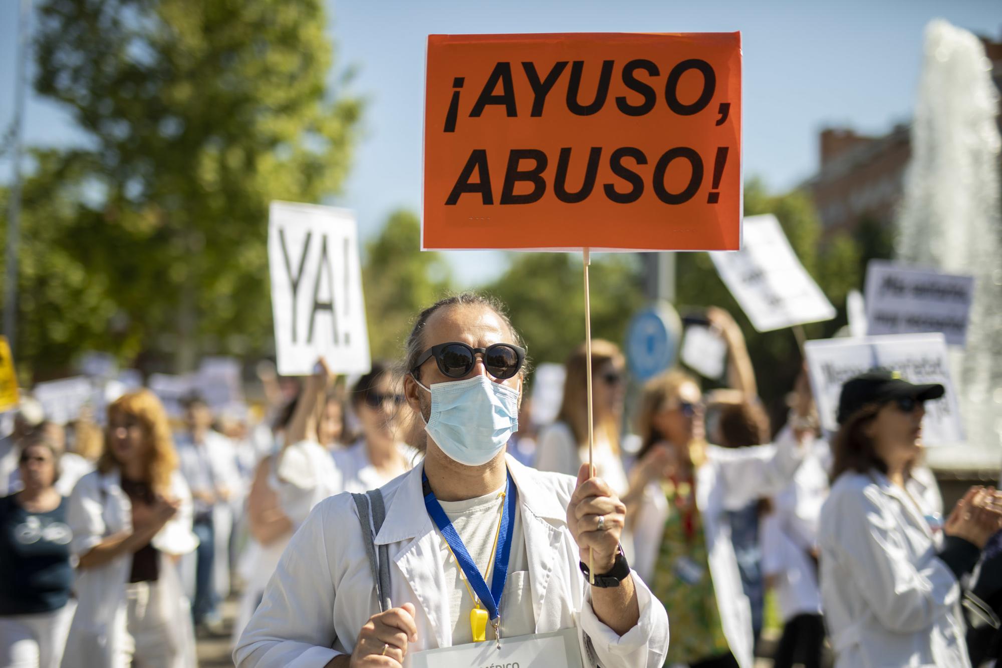 Huelga de medicos contra la temporalidad - 8