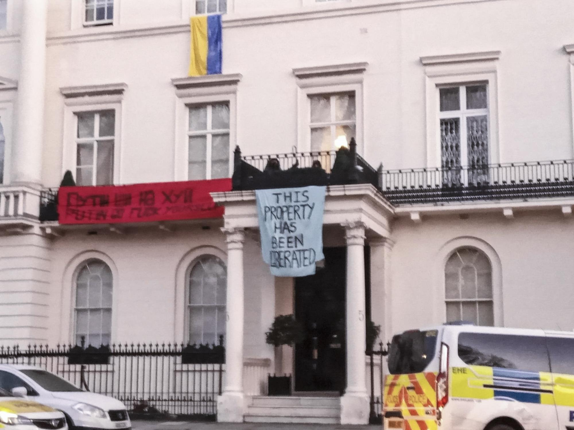 Un grupo anarquista ha ocupado en Londres la mansión del oligarca ruso Oleg Deripaska