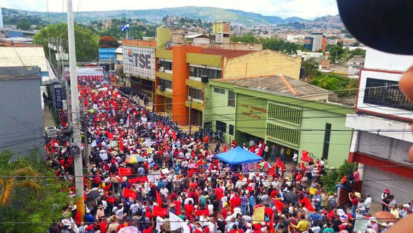 Manifestación contra el fraude en Honduras