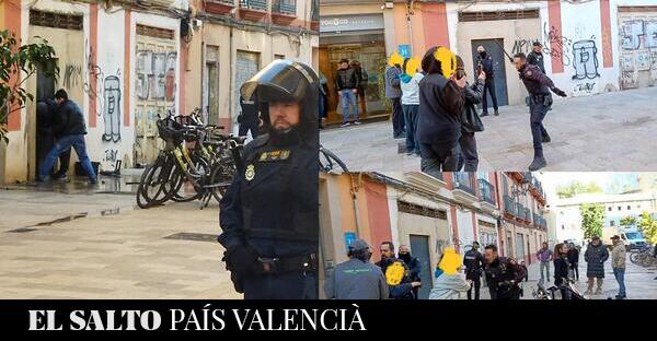 Cargas y tres detenidas en València al intentar parar un desalojo sin orden judicial