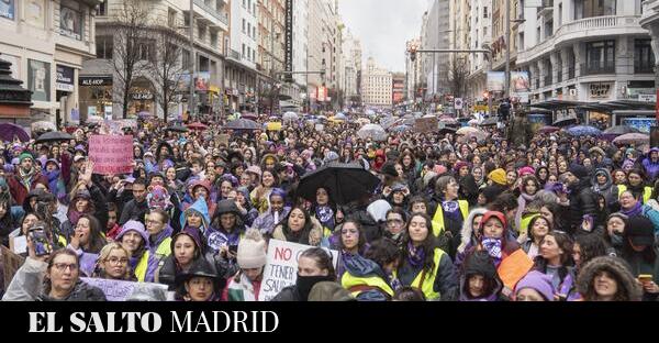 Lluvia feminista para un 8M antirracista en Madrid